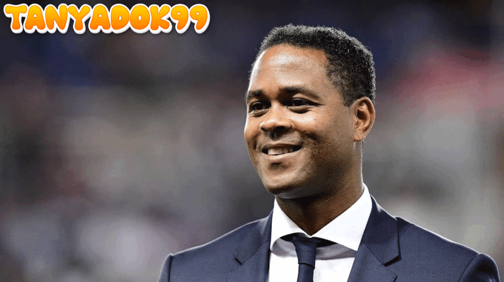 Mengenal Denny Landzaat, Calon Asisten Patrick Kluivert di Timnas Indonesia yang Berdarah Maluku
