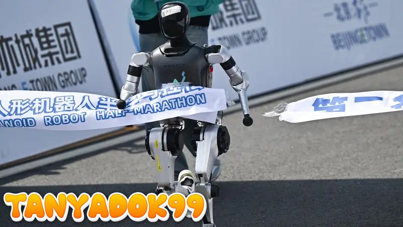 China Gelar Lomba Marathon Manusia vs Robot, Siapa Menang?
