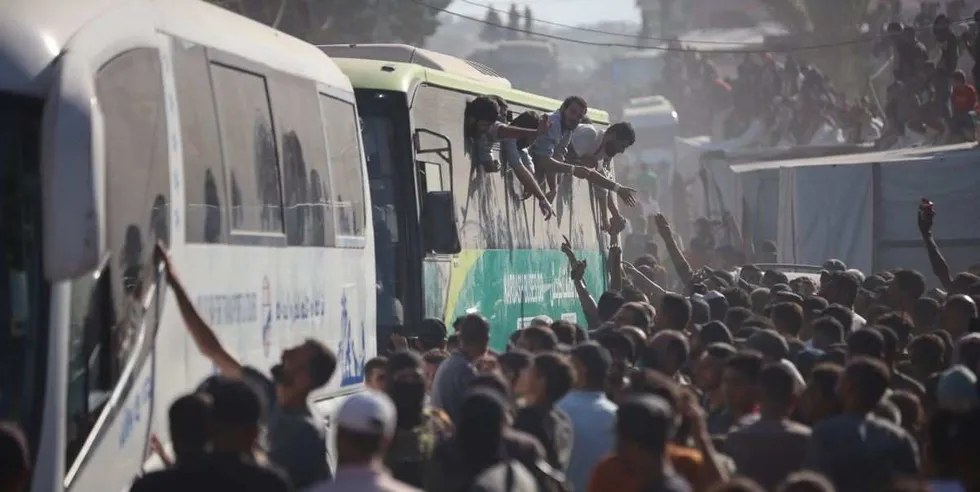 Apa yang Kami Saksikan: Hambatan menuju perdamaian di Gaza, Ketegangan di perbatasan Afghanistan-Pakistan, Perdana Menteri Indonesia dan Trump yang tertangkap kamera