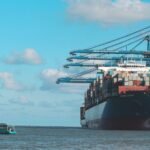 Berita Dunia dalam Rangkuman: Pertumbuhan global melambat, serangan mematikan di Ukraina, risiko kelaparan akibat badai Haiti, migrasi legal bagi para pengungsi