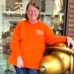 Va. Seorang Wanita Terpeleset dan Jatuh di Kapal Pesiar. Dia Terdampar di Rumah Sakit Indonesia Selama Berhari-hari, Kata Keluarga