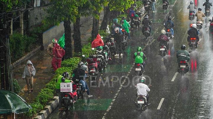 3 Berita Terpopuler Hari Ini: Indonesia Melihat Peningkatan Jumlah Pekerja Ekonomi Kreatif, Mencapai 27,4 juta pada 2025