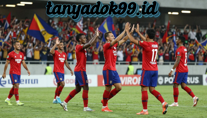 Dewa United perpanjang derita Persis dengan menang telak 5-1