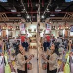 CSIS menyoroti prospek ekonomi Indonesia yang 'suram' seiring dengan pertumbuhan yang turun di bawah 5%.