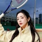Aktris Hong Soo-ah akan mewakili Korea Selatan dalam acara tenis selebriti di Indonesia.