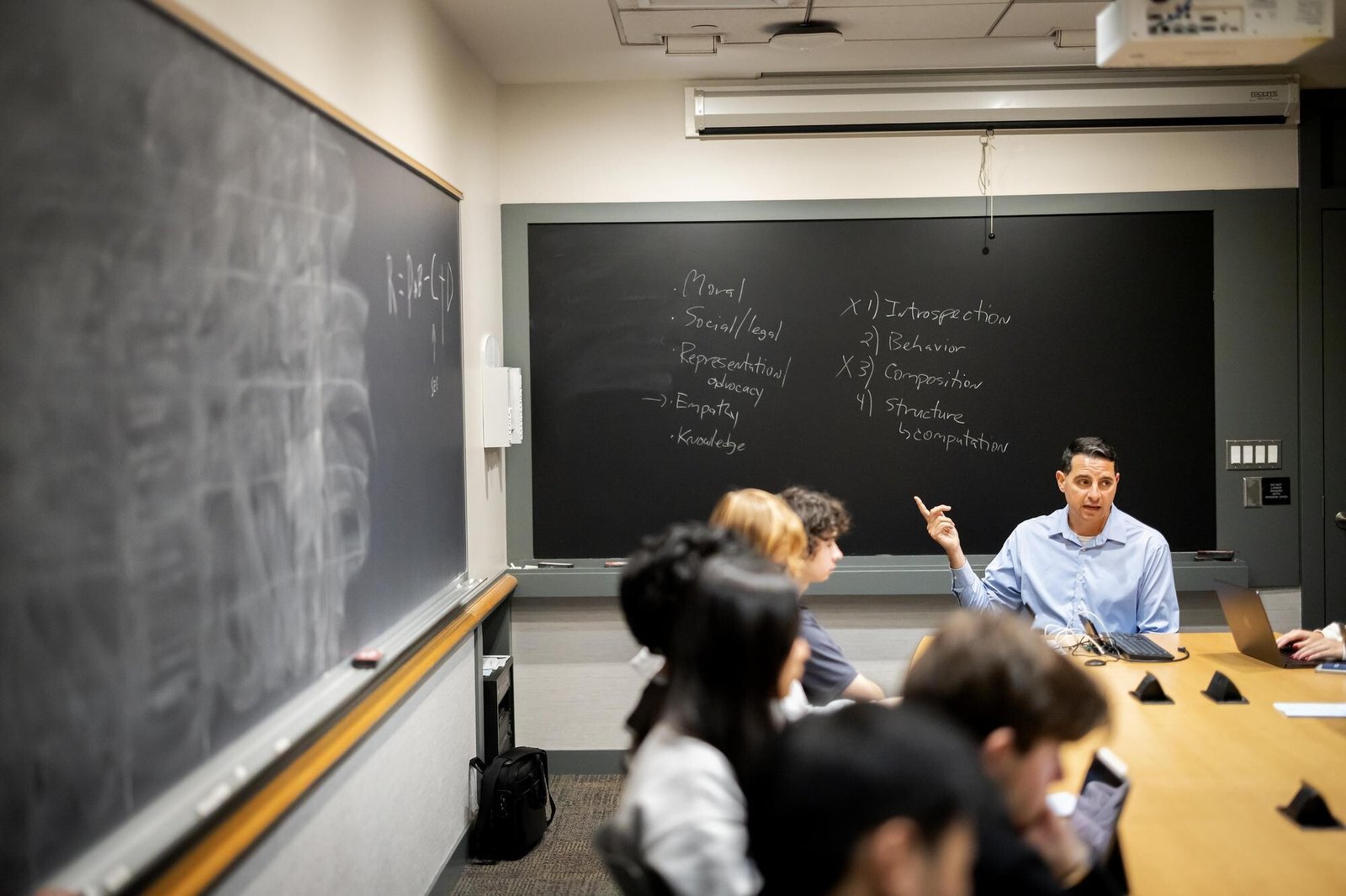 Filsafat, teknologi, dan upaya melampaui batas-batas manusia