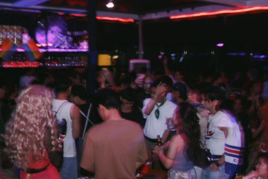 Pertemuan tak terduga: Apakah romansa masih mungkin terjadi di bar?