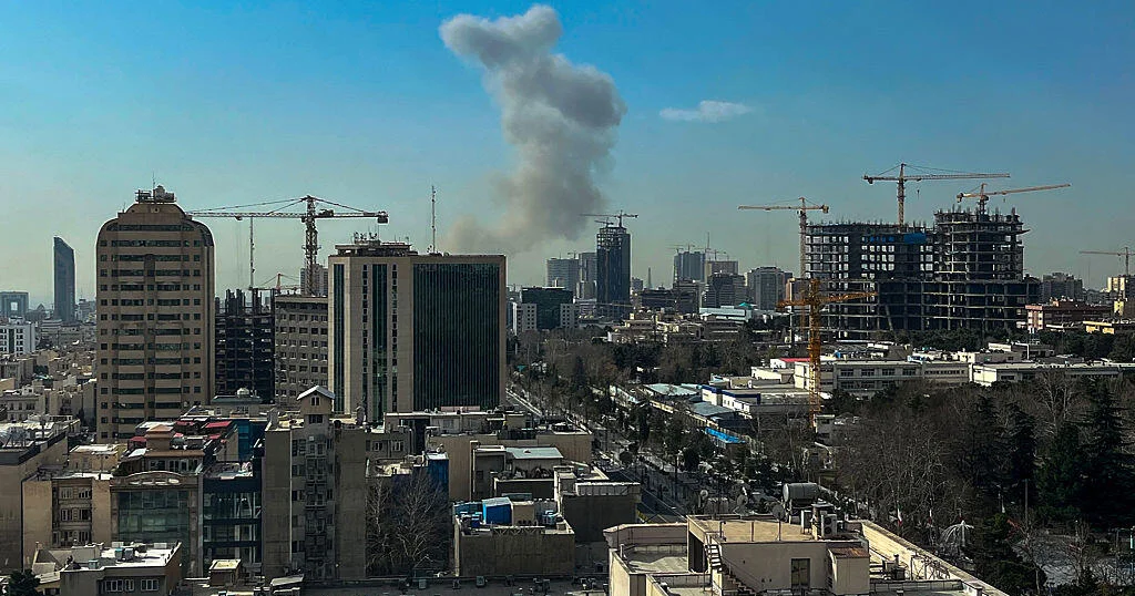 Saat AS dan Israel menyerang Iran, pemerintah di seluruh dunia menekankan risiko pecahnya perang baru di Timur Tengah