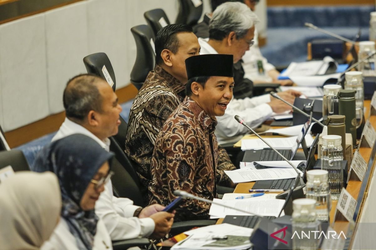 Pasar karbon Indonesia menawarkan peluang dalam bidang iklim: kata menteri