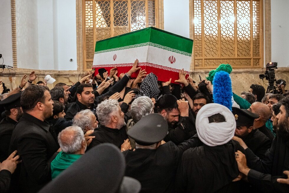 AS dan Iran saling melancarkan serangan yang semakin gencar di seluruh kawasan Timur Tengah, yang mengancam kesepakatan gencatan senjata