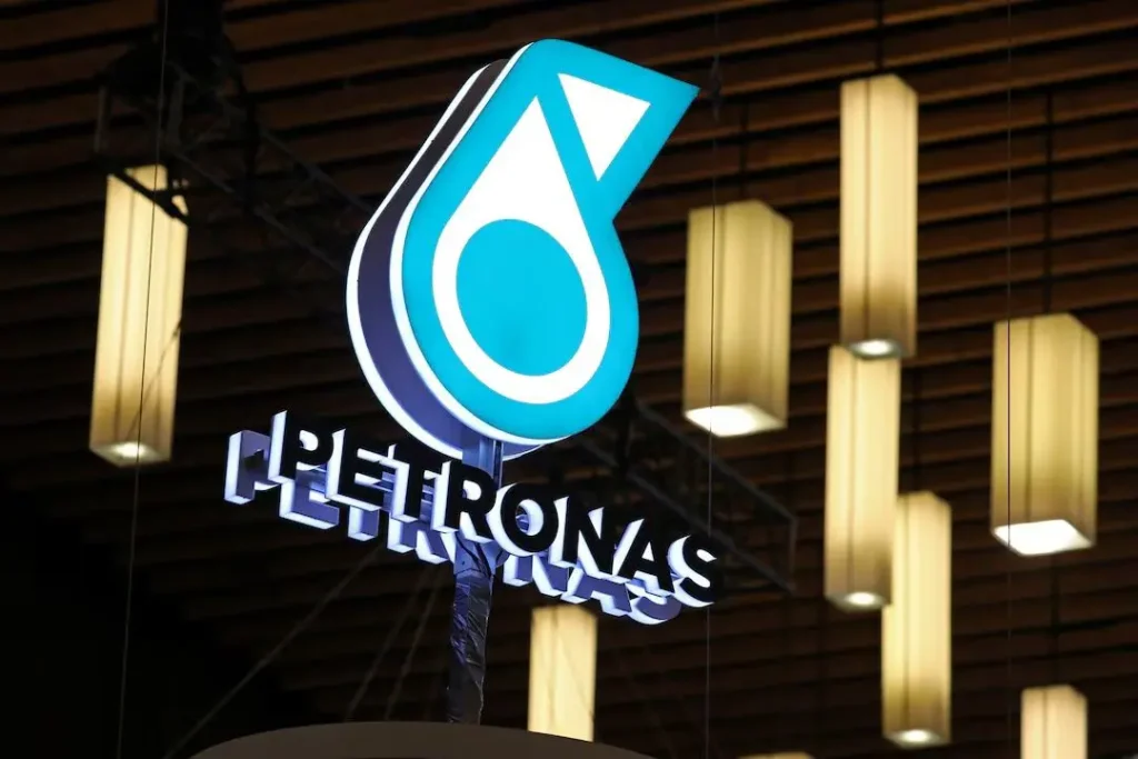 Indonesia dan Malaysia telah menyetujui pengalihan aset ke perusahaan patungan baru Eni-PETRONAS, kata seorang eksekutif PETRONAS